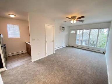 Main picture of 2083 N 4th St