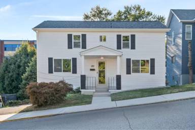 Main picture of 219 Greenside Ave