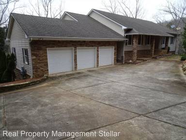 Main picture of 3209 Nightingale Ln