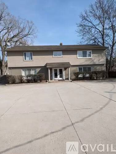 Main picture of 38550 Meadowdale St