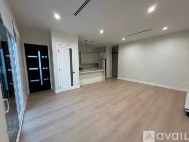 Main picture of 11443 Hortense St
