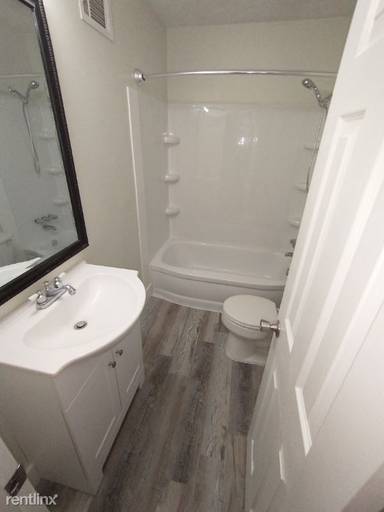 Main picture of 2802 Platt Springs Rd