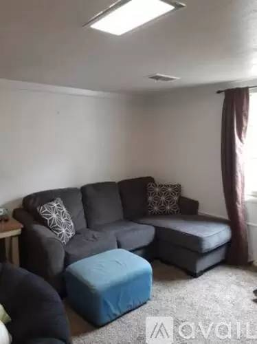 Main picture of 4720 W Franklin Rd