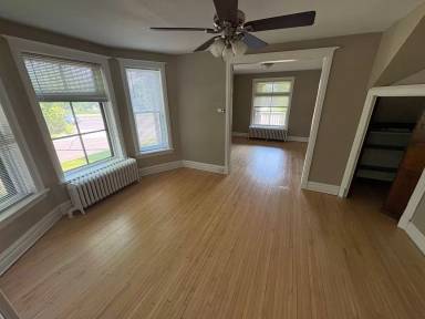 Main picture of 4331 E Superior St