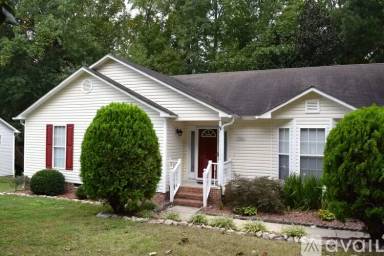 Main picture of 208 Brookfield Dr