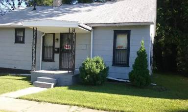 Main picture of 130 Monroe St