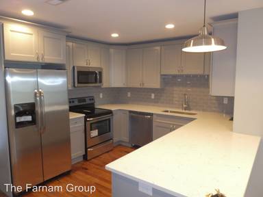 Main picture of 239 Saint John St