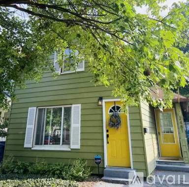 Main picture of 2481 Professor Ave