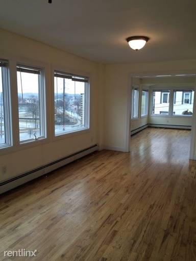 Main picture of 4 Columbia Pl
