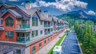 Main picture of Gateway Condo