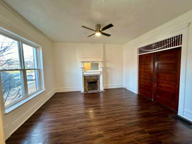 Main picture of 3908 Russell Blvd