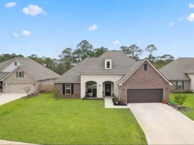 Main picture of 5701 Oak Haven Ln