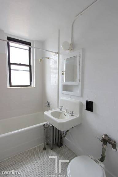 Main picture of 2779 N Milwaukee Apartments