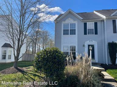 Main picture of 423 Hollybrook Ridge Ln