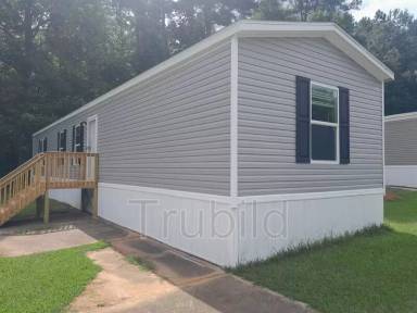 Main picture of 15 Spencer Dr