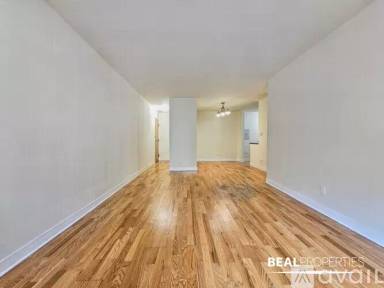 Main picture of 625 W Wrightwood Ave Apartments