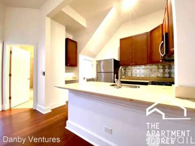 Main picture of 1659 S Throop St