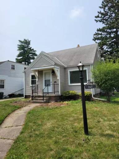 Main picture of 363 Kopernik Ave