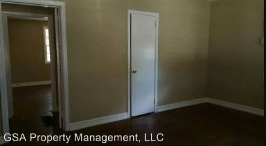 Main picture of 8 Fox Ct