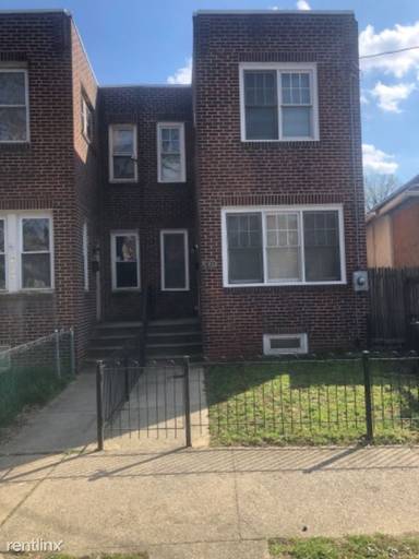 Main picture of 2835 N Congress Rd