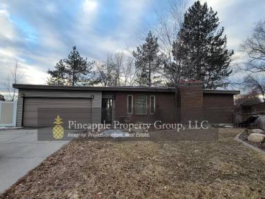 Main picture of 5150 S Caribbean Way