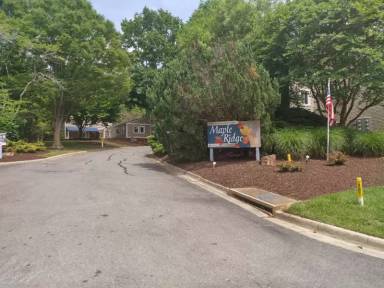 Main picture of Maple Ridge Apartments