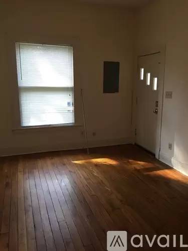 Main picture of 329 Oldham Ave