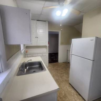 Main picture of 101 Crawford Ave