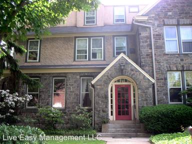 Main picture of 210 N Essex Ave