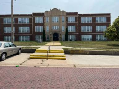 Main picture of 720 J St