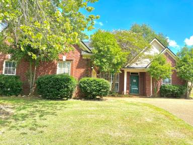Main picture of 5034 Wolfchase Farms Pkwy