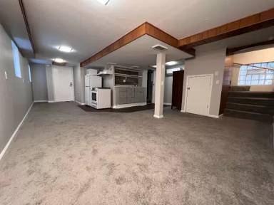 Main picture of 7119 W Schreiber Ave