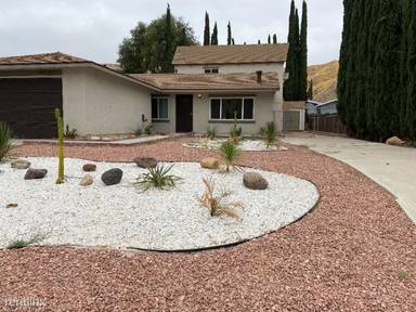 Main picture of 14947 Daffodil Ave
