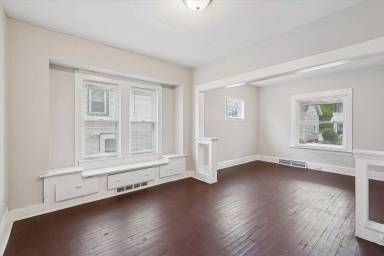 Main picture of 2302 Saratoga Ave