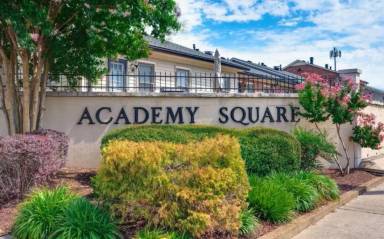 Main picture of 102 Academy Sq