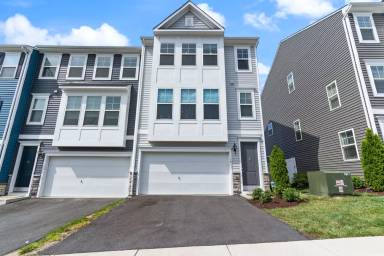 Main picture of 18277 Summit Pointe Dr