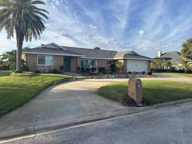 Main picture of 20 Julie Dr