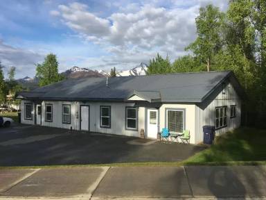 Main picture of 1021 S Lucus Way