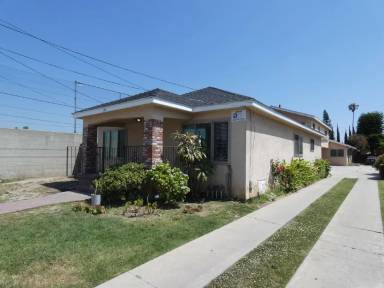 Main picture of 214 W Olive St