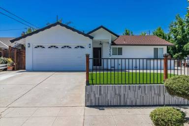 Main picture of 3315 Jennifer Way