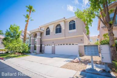 Main picture of 114 Weatherwood Ct