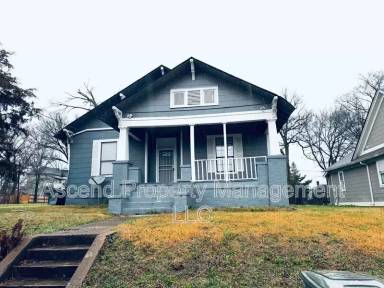 Main picture of 2111 Chamberlain Ave