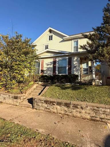 Main picture of 617 E Main St