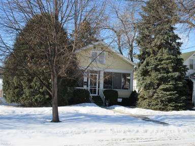 Main picture of 1022 1st St N