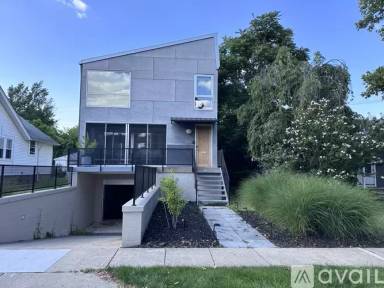 Main picture of 1013 Humphrey Ave