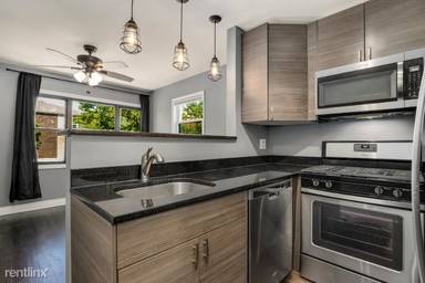 Main picture of 2441 N Laramie Ave