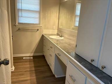 Main picture of 7513 E Lincoln St
