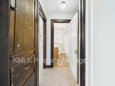 Main picture of 916 Peckham St