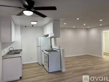 Main picture of 22411 Del Valle St