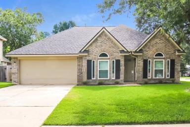 Main picture of 302 Dunford Ct